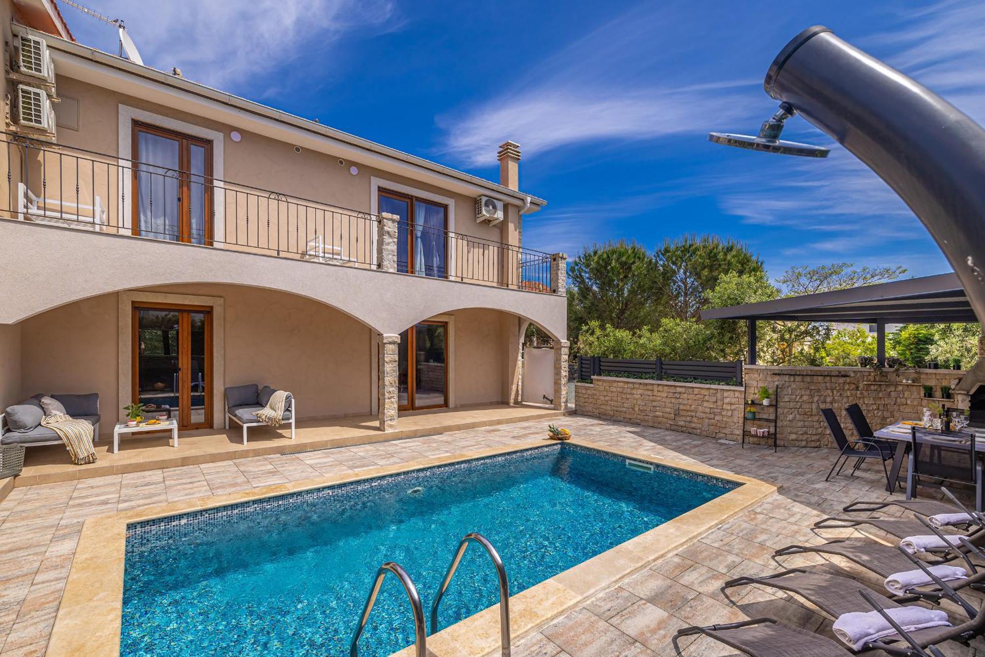 Linardići Villa Dijana East מראה חיצוני תמונה