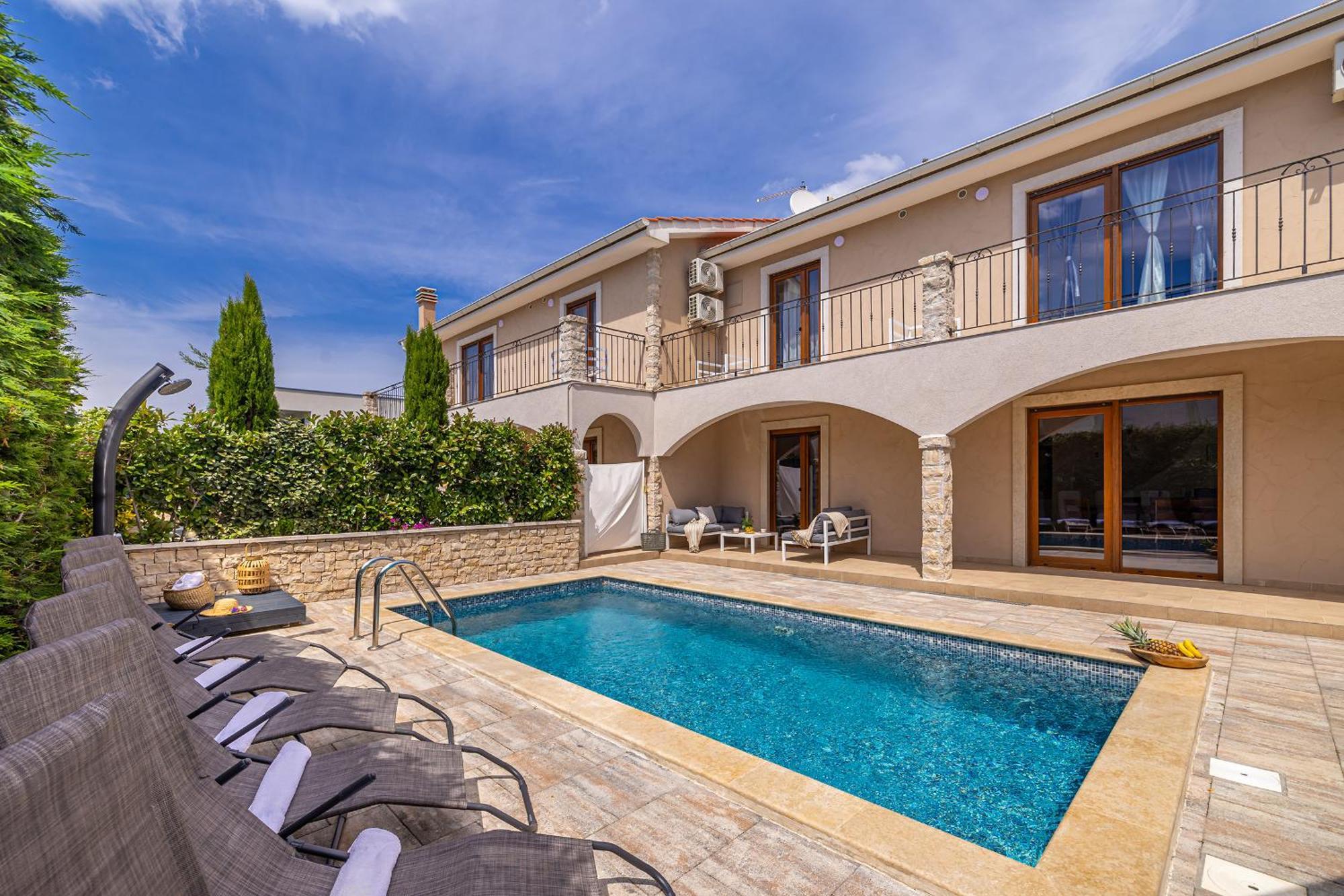 Linardići Villa Dijana East מראה חיצוני תמונה