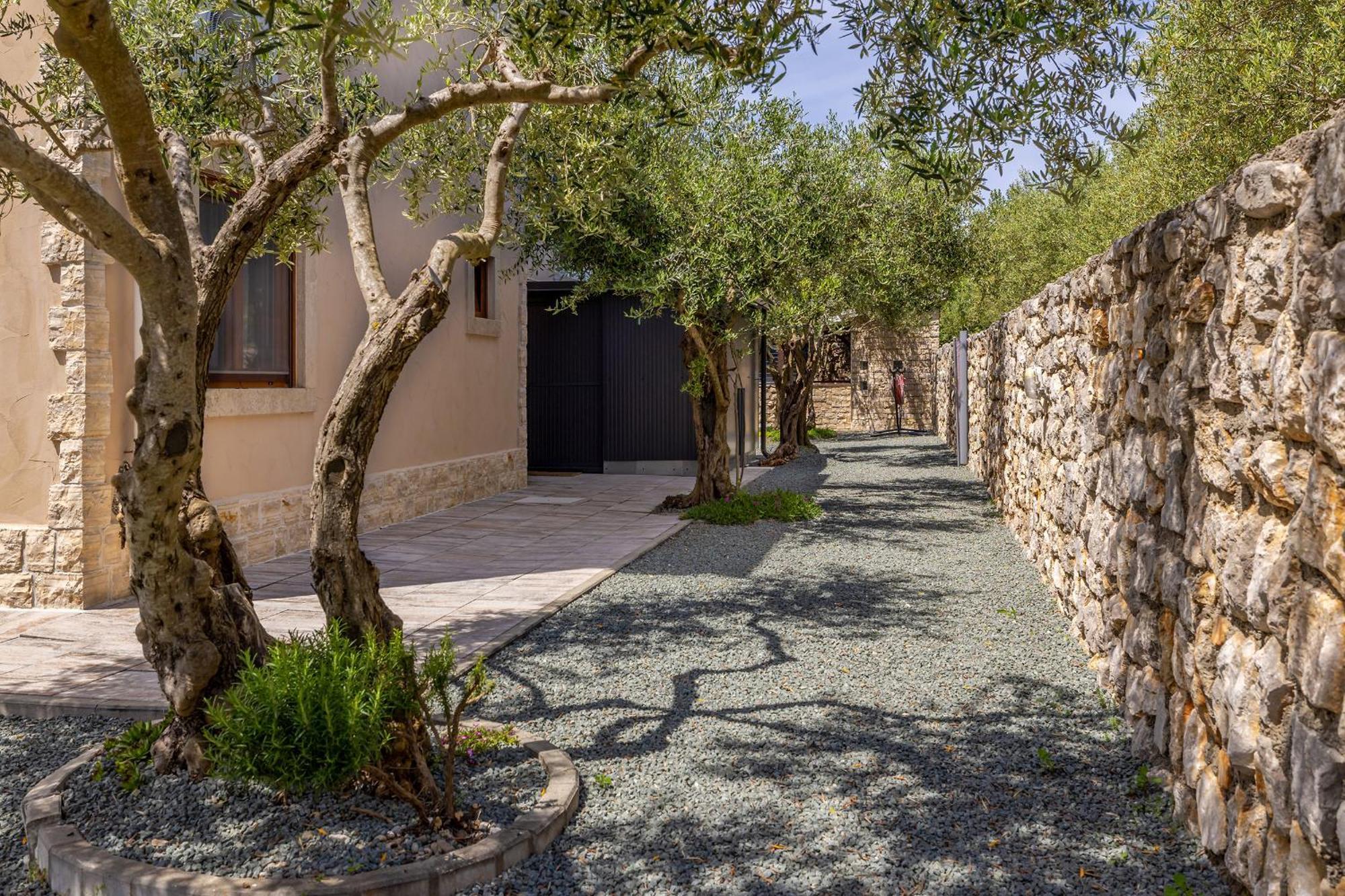 Linardići Villa Dijana East מראה חיצוני תמונה